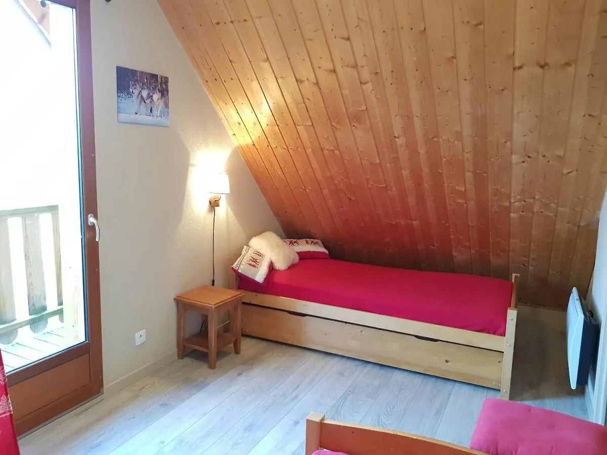 Chalet Renove 6 Pers Avec Wifi Et Parking Gratuit A La Joue Du Loup - Fr-1-504-128 Le Devoluy France
